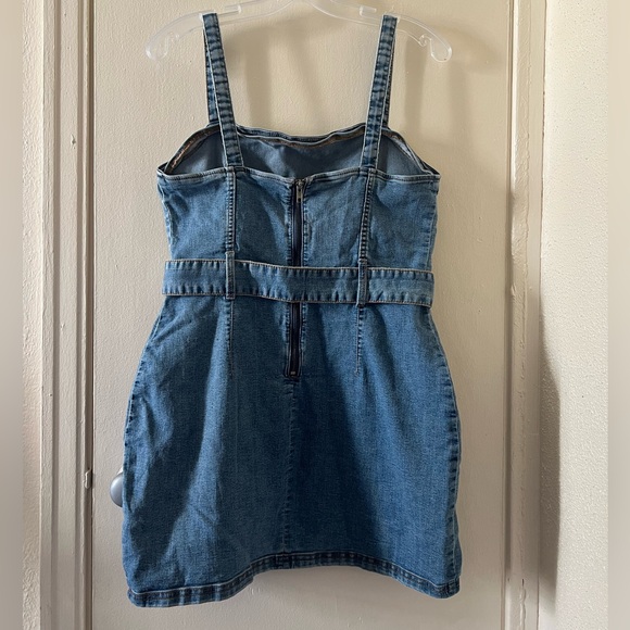 H&M Denim Blue Mini Dress w/ Matching Circle Loop Belt Size Large - Picture 3 of 4